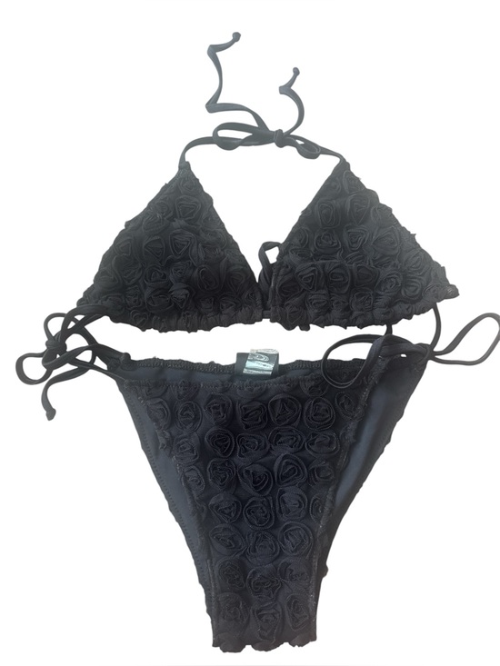Beach Bunny Other - Beach Bunny Rosette Bikini